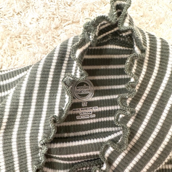 Wonder Nation Girls Two Piece Set - Picture 5 of 6